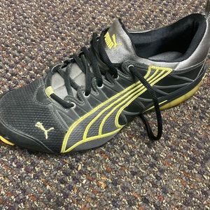 Mens Puma tennis shoes 8